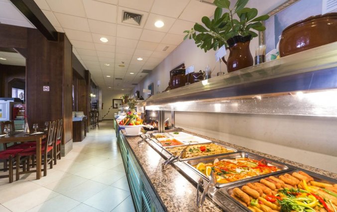 Het buffetrestaurant van Tramontana Park Menorca
