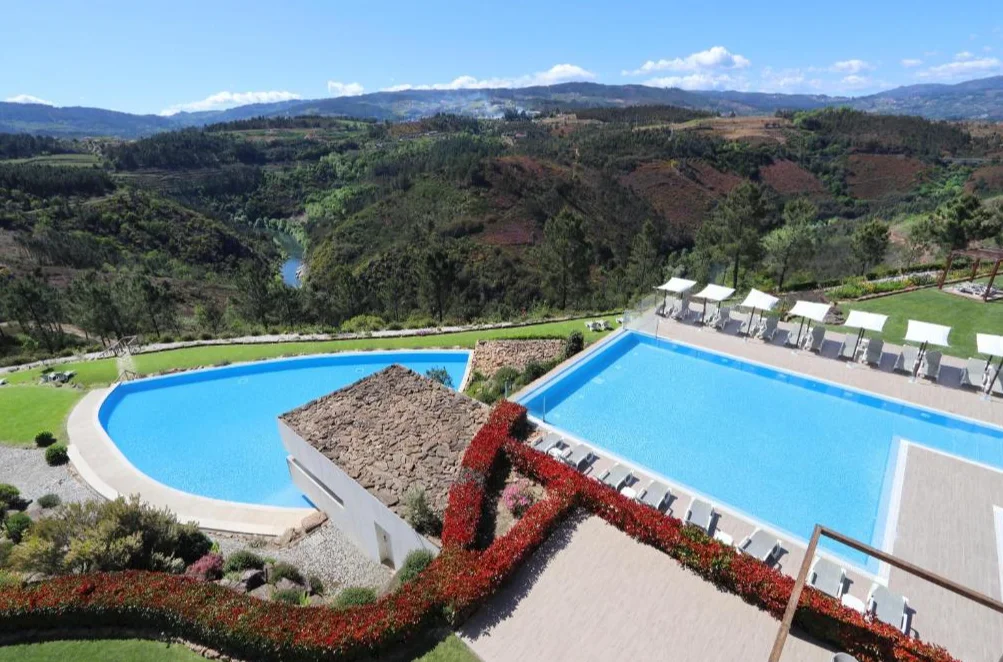 Água Hotels Mondim de Basto zwembad 