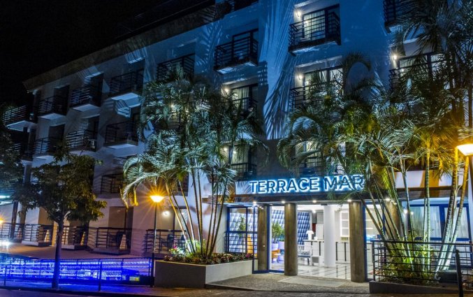 Buitenaanzicht van Hotel Terrace Mar Suite op Madeira