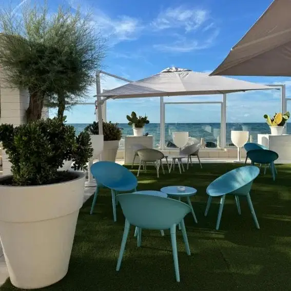 Hotel Riva del Sole terras