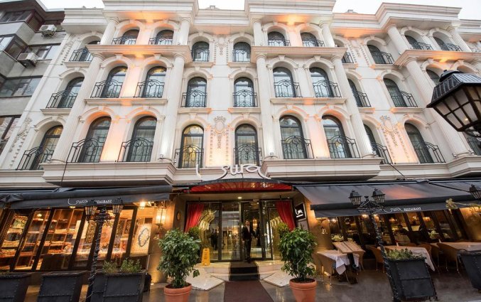 Buitenaanzicht van Sura Design Hotel & Suites in Istanbul