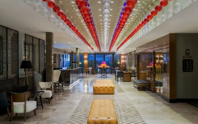 De lobby van Sura Design Hotel & Suites in Istanbul