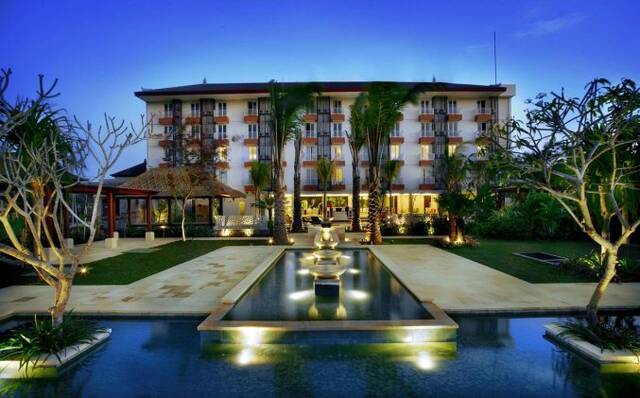 Tuin van hotel Seminyak Garden Bali