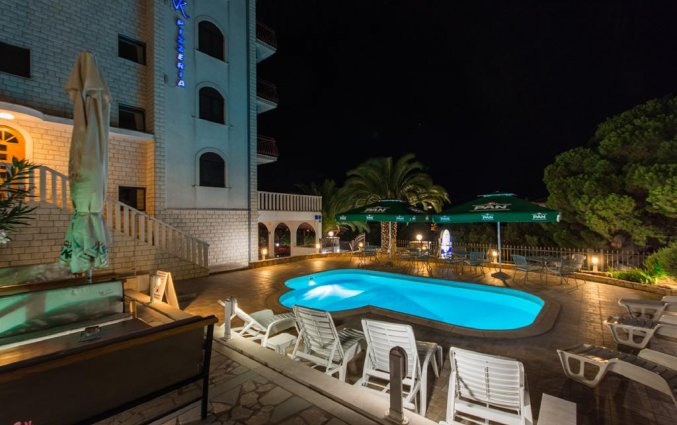 Villa Katarina-Zwembad_2