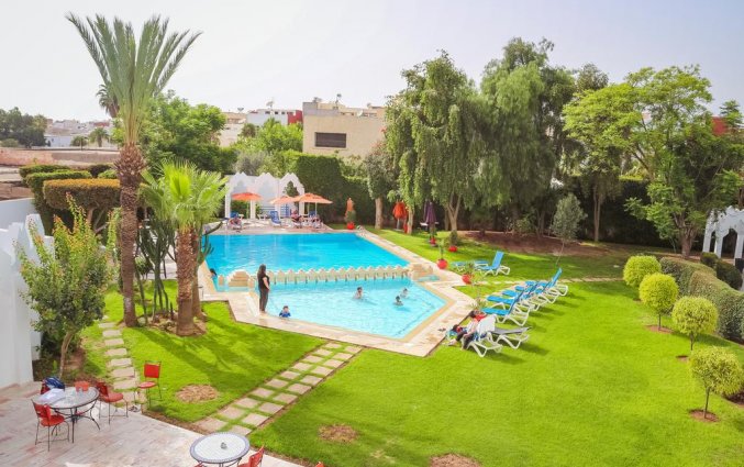 Terras en buitenzwembad van Hotel Senator Agadir