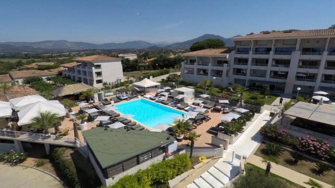 Uitzicht op Appartementen Le Bella Vista op Corsica