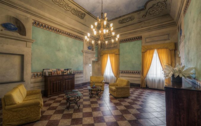 Lobby van Hotel Antico Borgo San Martino in Toscane