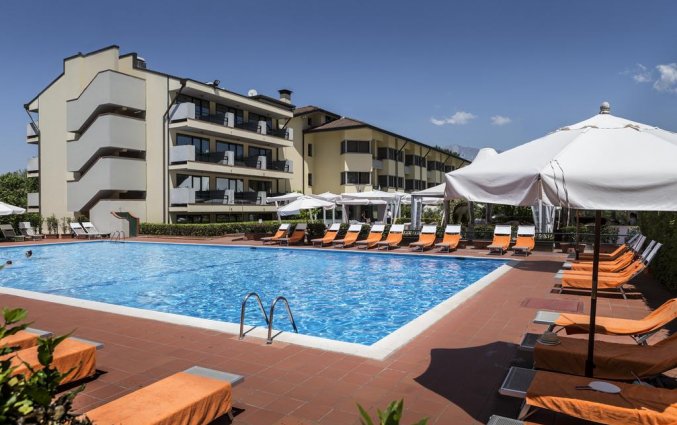 Zwembad van hotel Forte Dei Marmi