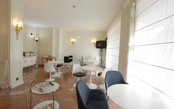 Restaurant van hotel Tourist