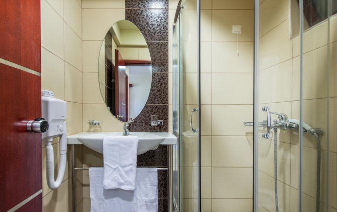 Badkamer van een tweepersoonskamer van Hotel Canadian op Zakynthos