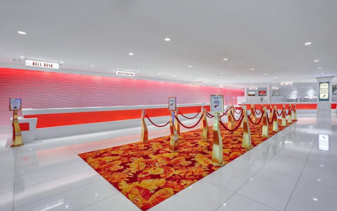 Receptie van Resort Tropicana A Doubletree By Hilton & Casino