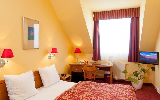 Tweepersoonskamer van hotel Cloister Inn Praag