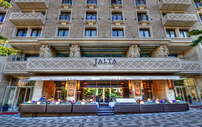 Vooraanzicht van hotel Jalta Boutique