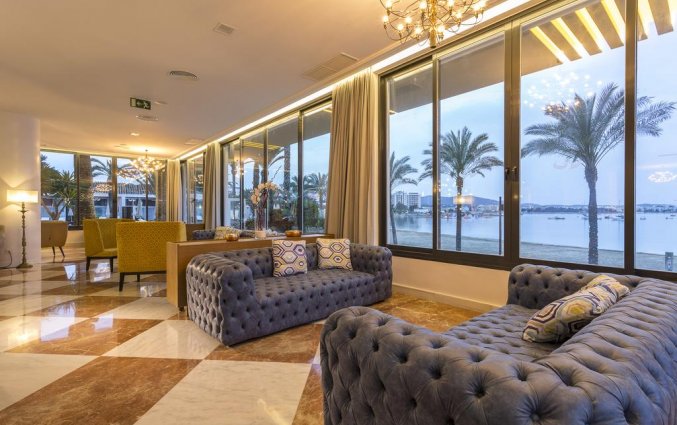 Lounge van hotel Palladium Palmyra in Ibiza