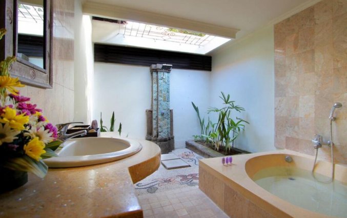 Badkamer van Tonys Villas & Resort op Bali