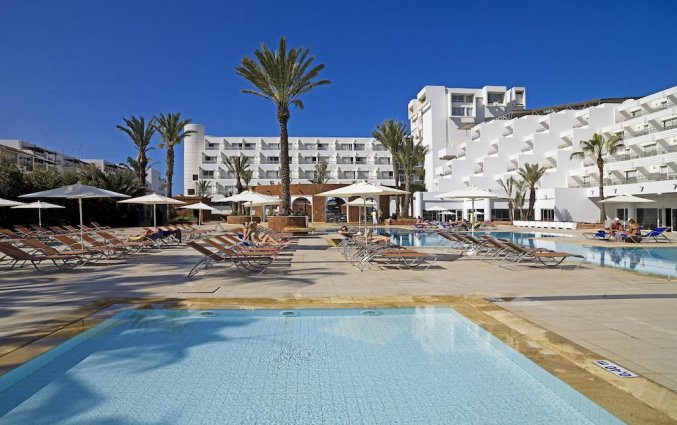 Zwembad van hotel Atlas Amadil Beach Aqua Sun in Agadir