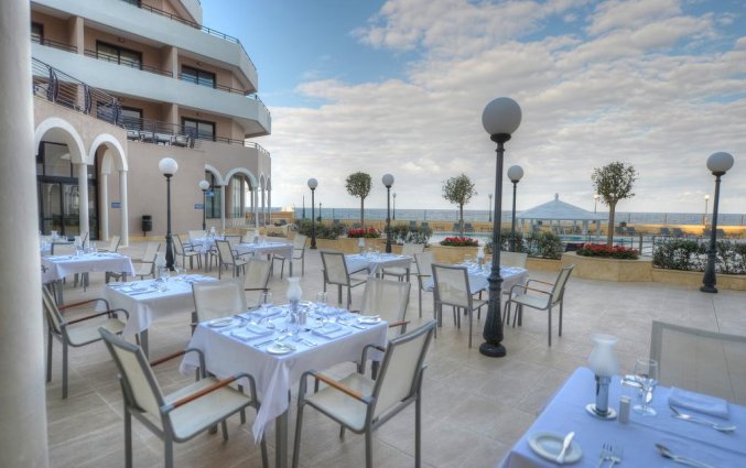 Terras van Resort Radisson Blu in Malta St Julians