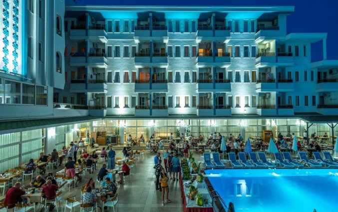 Zwembad van hotel Blue Star Alanya
