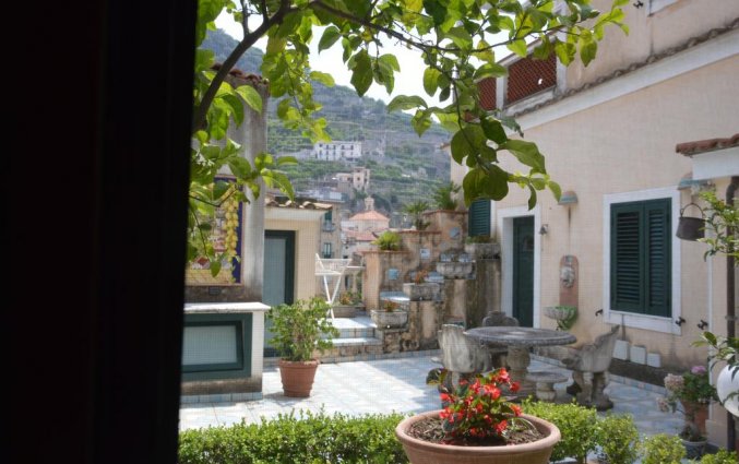 Terras bij Hotel Santa Lucia in Amalfi