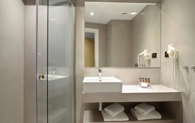 Badkamer van Hotel Poseidon in Athene