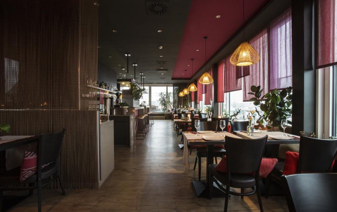 De bar en ontbijtzaal van TWO hotel Berlin by Axel in Berlijn