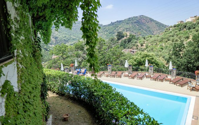 Zwembad van Borgo San Francesco in Sicilië