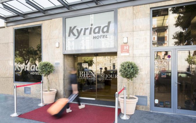 Vooraanzicht van Hotel le Noailles Nice Gare in Nice