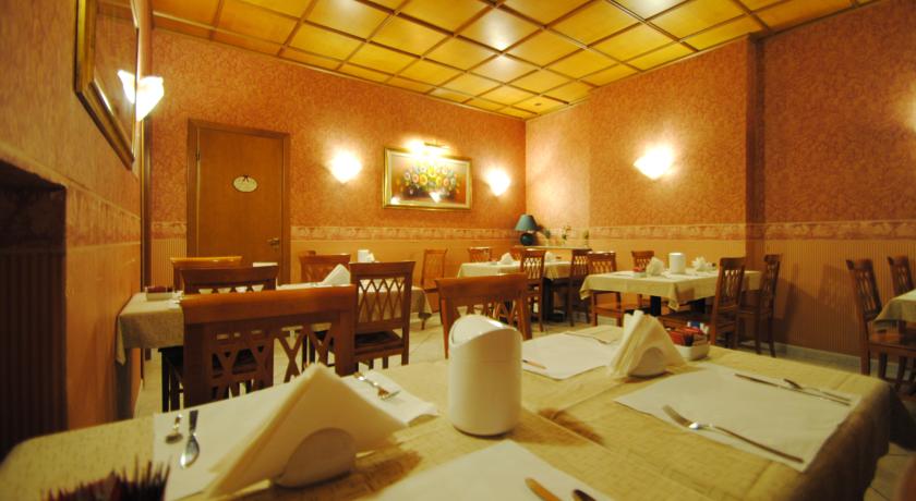 Restaurant in Hotel Verona