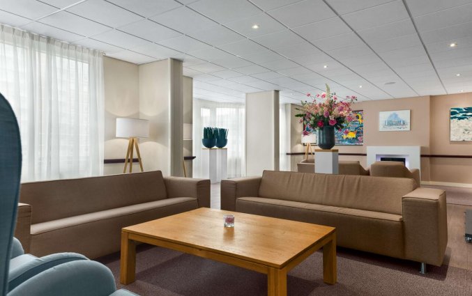 Lobby en receptie van Hotel NH Zandvoort aan de Nederlandse Kust