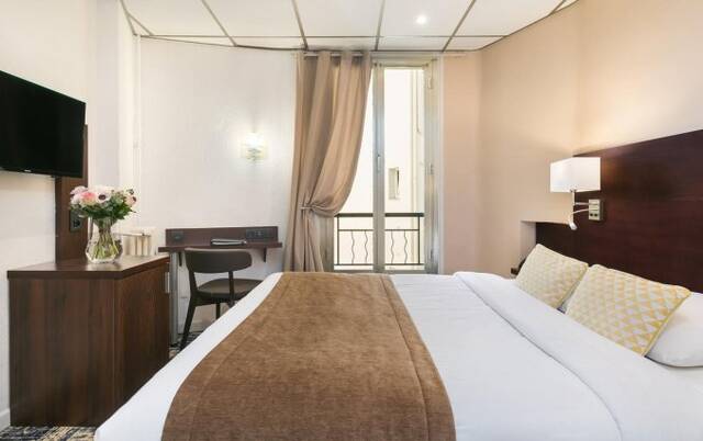 Tweepersoonskamer van Hotel Locarno Nice