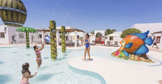 Kinderzwembad van Resort en Spa Grand Palladium op Ibiza