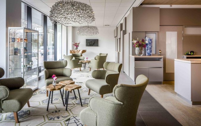Lounge bij receptie van Hotel Babylon Den Haag in Den Haag