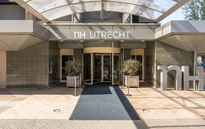 Ingang van Hotel NH Utrecht in Utrecht