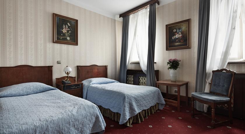 Tweepersoonskamer van hotel Francuski in Krakau