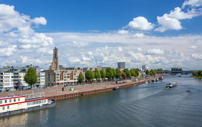 Arnhem - Uitzicht vanaf de Rijn