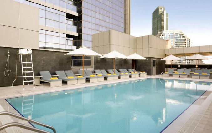 Zwembad van hotel Wyndham Dubai Marina