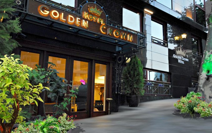 Vooraanzicht van Golden Crown Hotel Istanbul