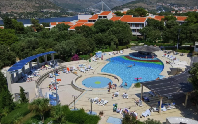 Buitenzwembad van Hotel Tirena Sunny by Valamar in Dubrovnik