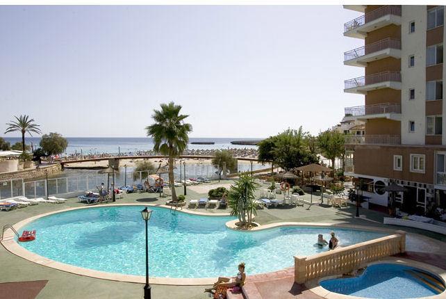 Zwembad van Appartementen Playa Moreia op Mallorca