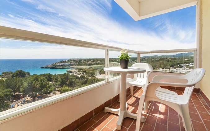 Balkon met uitzicht op zee van hotel Samoa vakantie Mallorca
