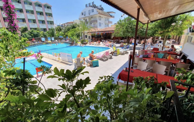 Zwembad van Hotel Gazipasa Star in Side