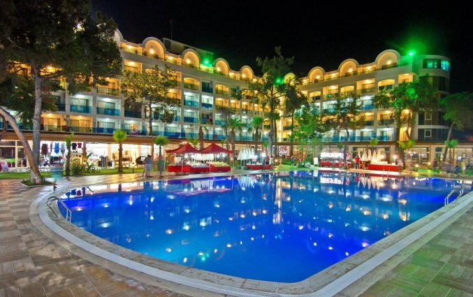 Zwembad van Hotel Maya World in Side