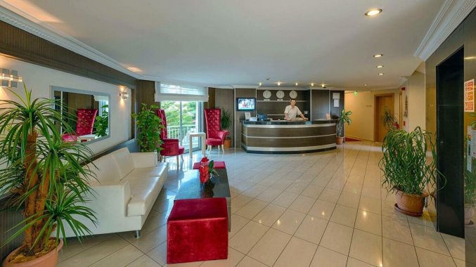 Receptie van Aparthotel Risus in Side