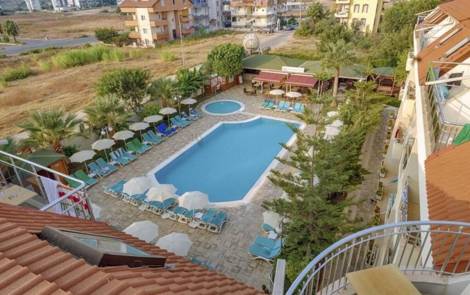 Zwembad van Aparthotel Risus in Side