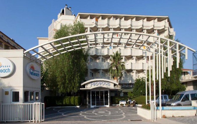 Gebouw van Hotel Febeach in Side