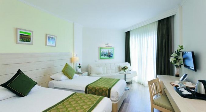 Tweepersoonskamer van Hotel Febeach in Side