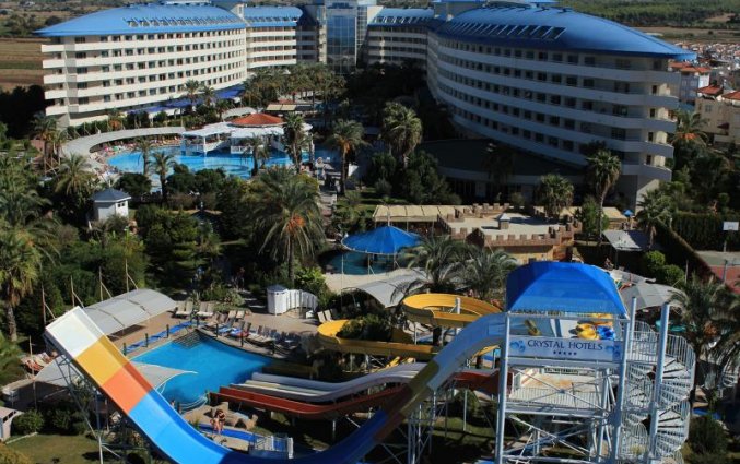 Uitzicht op Resort Crystal Admiral Suites en Spa in Side