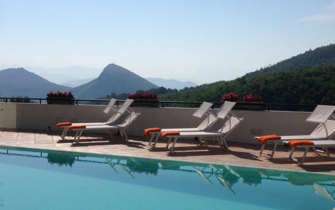 Buitenzwembad van Hotel Scapolatiello in Amalfi