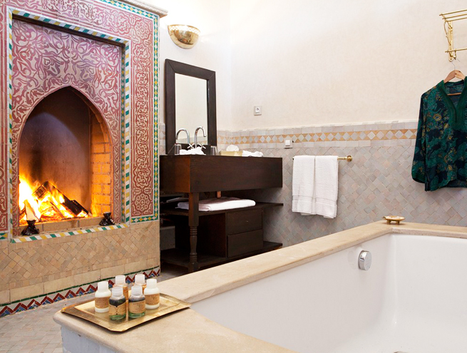 Badkamer in de tweepersoonskamer in hotel Palais de l'O in Marrakech