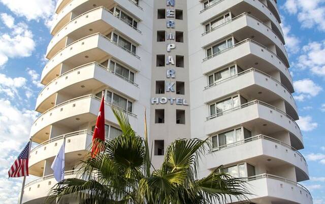 Hotel The Corner Park in Antalya